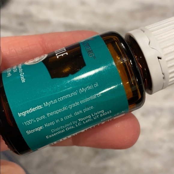 Young Living Myrtle Essential Oil - Picture 2 of 2